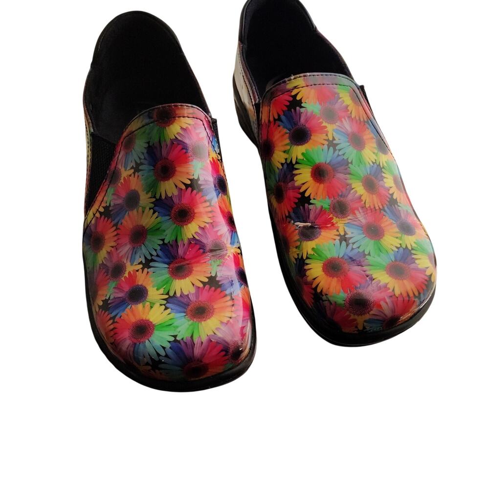 Klogs Floral Slip‑Resistant Leather Clogs Size 8 – Garden/Rain Shoe